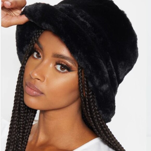 NWT Pretty Little Thing Fluffy Bucket Hat - Picture 4 of 4